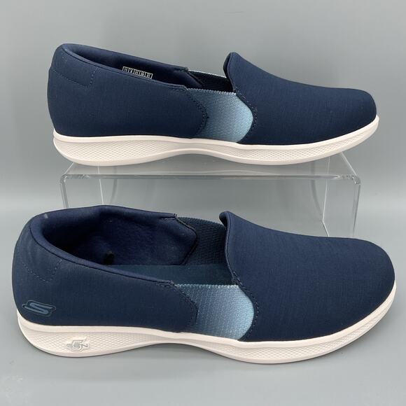 NEW Skechers Women’s Go Step Lite Vegan Washable Ombre Slip-ons Blue Size 11 - Picture 1 of 10